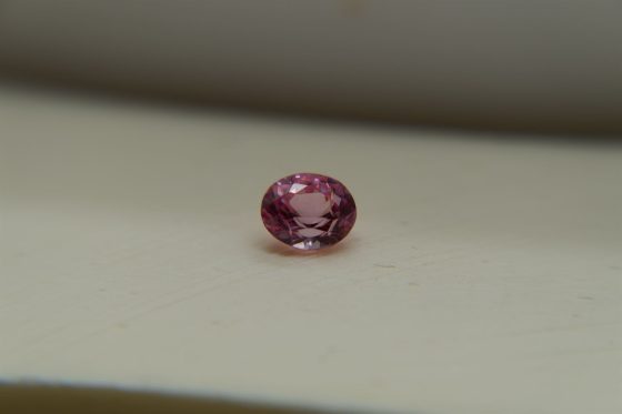 Pastel Pink Sapphire - Oval - 0.95 ct - COR authenticated