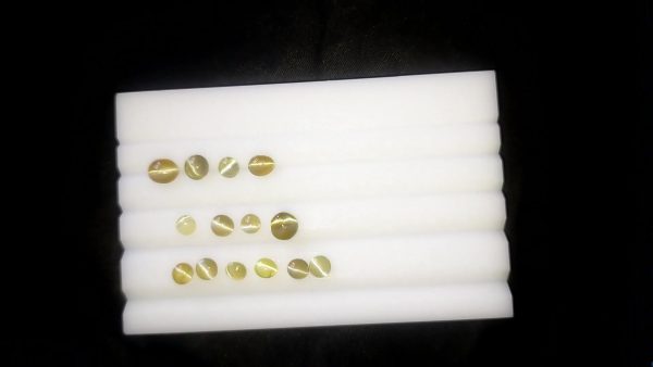 14 Unheated Chrysoberyl Cat's Eye Lot - Cabochon - 7.40 ct - COR authenticated