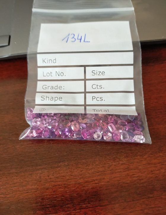 Pink Sapphire - Various - 124.45 ct - COR authenticated