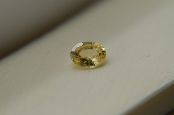 Vivid Lemon Yellow Sapphire - Oval - 1.20 ct - COR authenticated