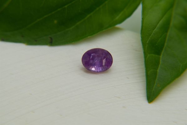 Violet Pink Sapphire - Oval - 1.20 ct