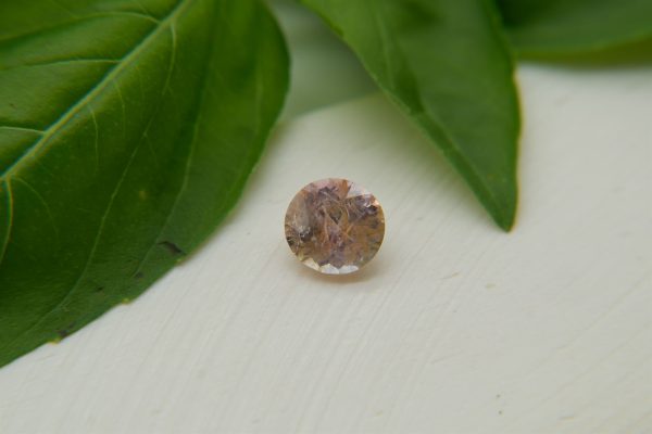 Pastel Orangish-Pink Sapphire - Round - 1.40 ct