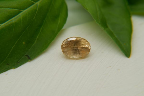 Pastel Orange Sapphire - Oval - 1.50 ct