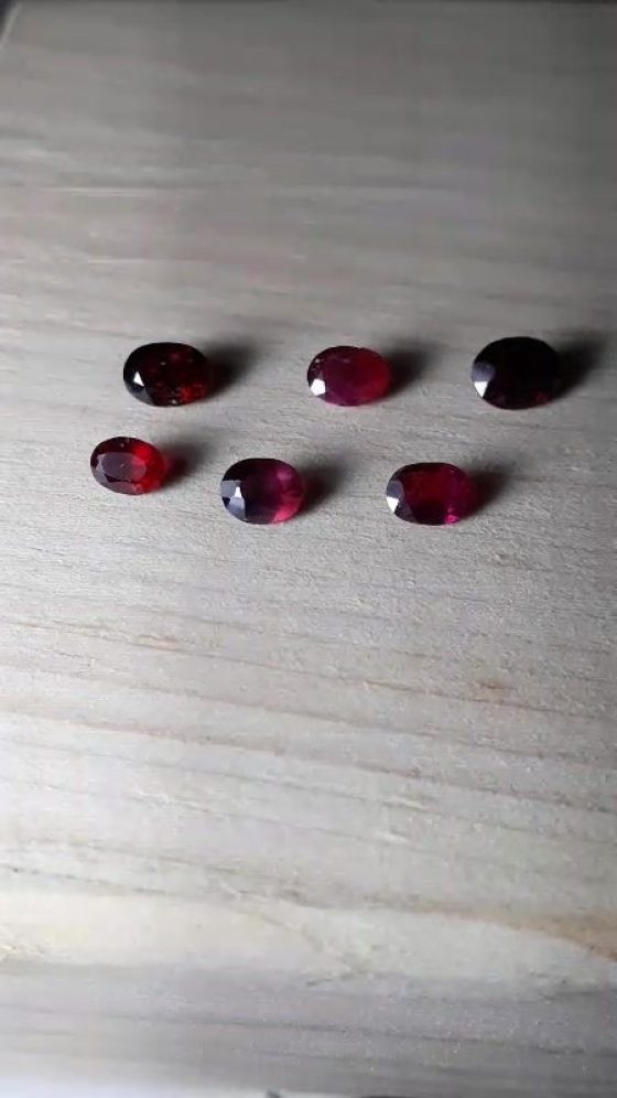 Unheated Blood Red Ruby Lot - Oval - 9.45 ct - COR authenticated