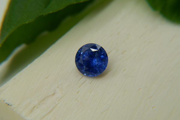 Neon Cornflower Blue Sapphire - Round - 1.576 ct - AGL certified