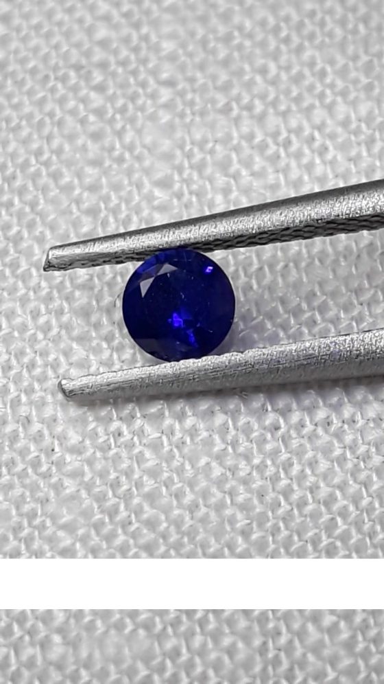 Vivid Royal Blue Sapphire - Round - 0.27 ct - GIA certified