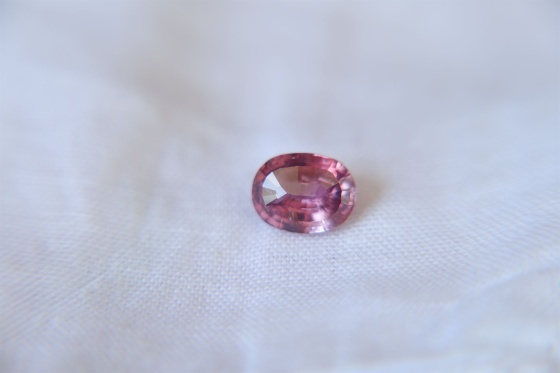 red pink Sapphire, unheated, premium cut GIA 1.48 ct