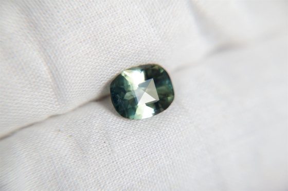 Green Blue Sapphire handcrafted, GIA certified 2.26 ct