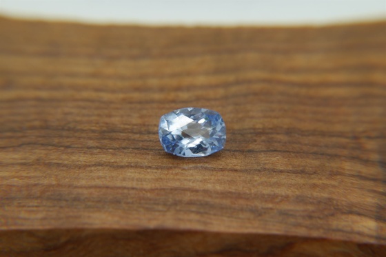 Vivid Blue Sapphire, premium cut, GIA certified 1 ct