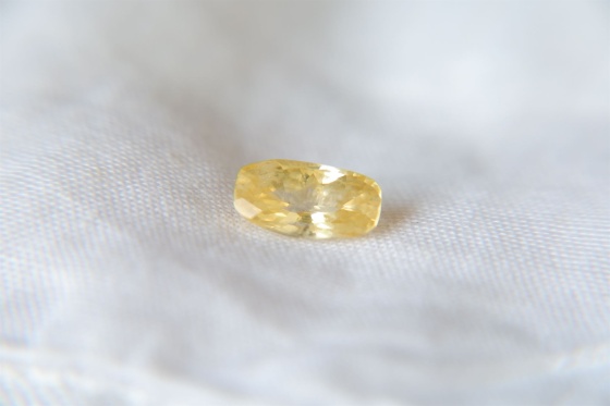 Yellow Sapphire, unheated, GIA certified 1.554 ct