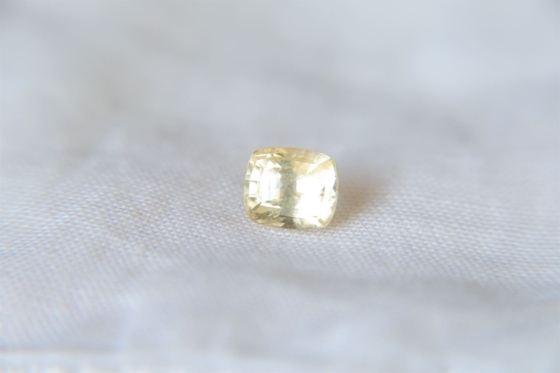 Yellow Sapphire, unheated, GIA certified 1.62 ct