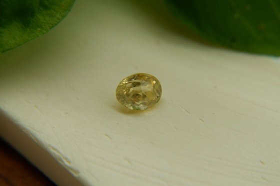 Intense neon Yellow Sapphire, designer cut 1.15 ct