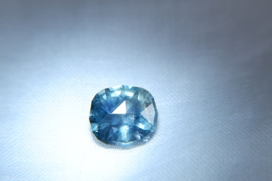 Genuine green blue Sapphire, unheated| GIA 3.08 ct