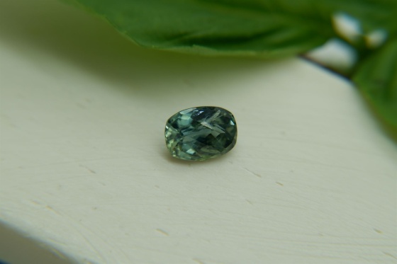 yellowish Blue Sapphire, handcrafted cut 1.25 ct