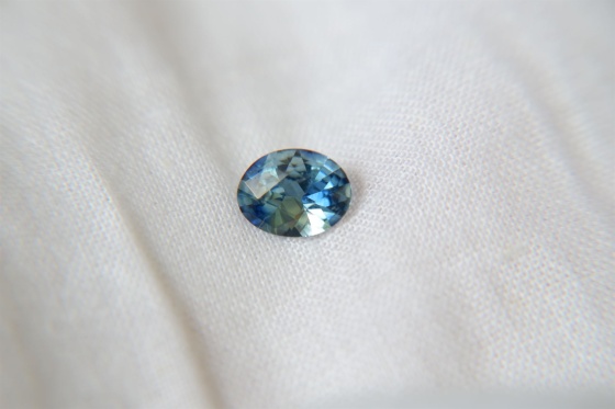 Vividfine handcrafted silver blue Sapphire 0.87 ct