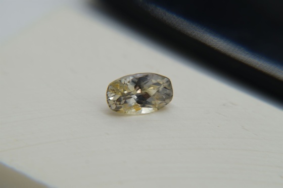 Pastel Yellow Sapphire, handcrafted cut 2 ct