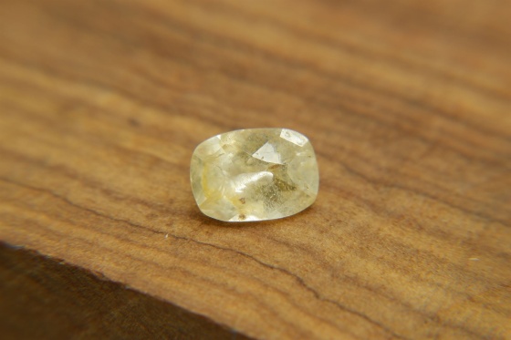 Pastel Yellow Sapphire, handcrafted cut 2.25 ct