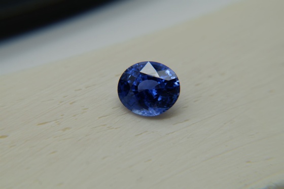 PREMIUM: Neon Cornflower Blue Sapphire, GIA certified 2.75 ct