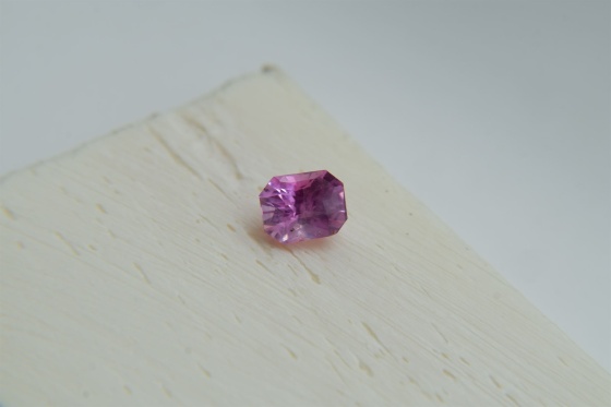 Vivid Pastel Pink Sapphire, handcrafted cut 0.85 ct