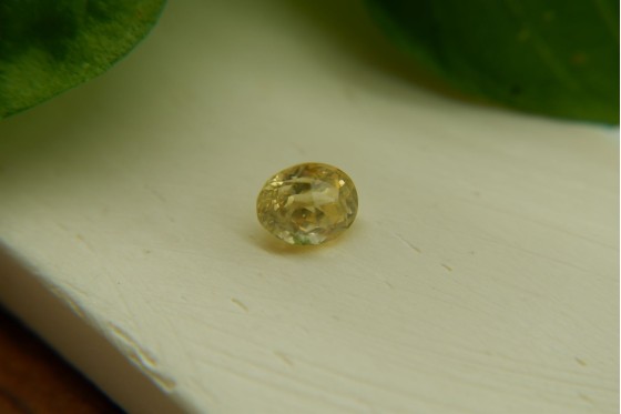 Intense neon Yellow Sapphire - Cushion - 1.15 ct. - COR