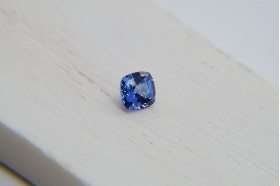 Vivid Cornflower Blue Sapphire - Cushion - 0.87 ct. - COR