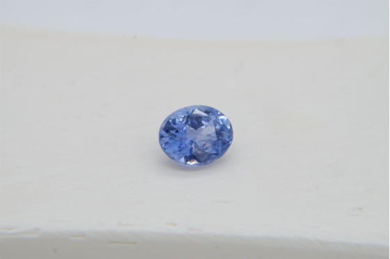 Vivid Cornflower Blue premium handcut Sapphire - Oval - 1.54 ct. - IGL