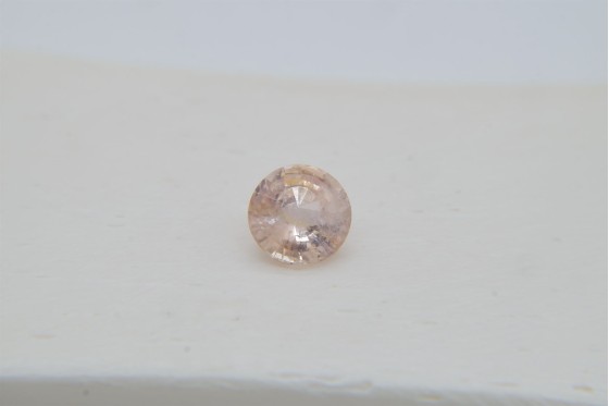 Pastel Orange premium hand-cut Sapphire - Round - 1.3 ct. - COR