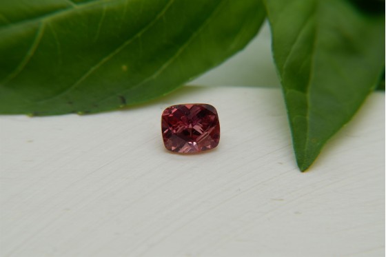 pinkish-Orange Sapphire - Rectangular - 1.15 ct. - COR