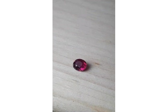 Ruby Blood Red - Oval - 0.15 ct. - COR