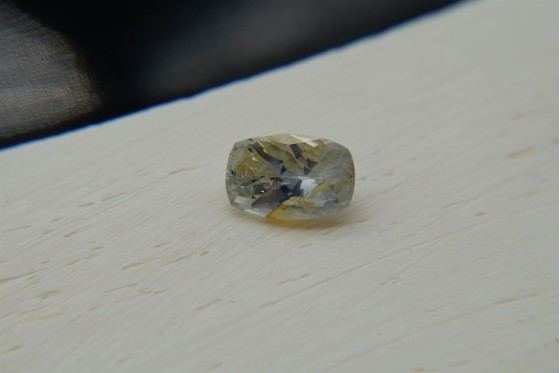 Pastel yellowish-Blue Sapphire - Rectangular - 2.05 ct. - COR