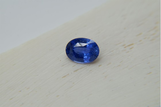 APPRAISED PREMIUM: Cornflower Blue Sapphire - Oval - 1.51 ct. - AGL