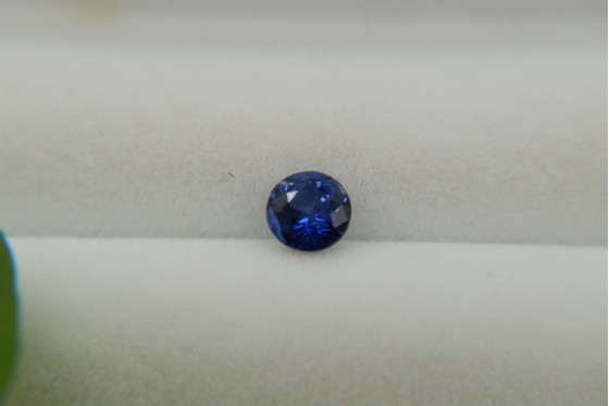 Cornflower Blue Sapphire - Oval - 0.8 ct. - COR