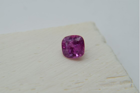 Vivid orangish-Violet Sapphire - Cushion - 1.2 ct. - COR