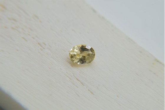 PREMIUM: Vivid Pastel Yellow Sapphire - Oval - 0.95 ct. - COR