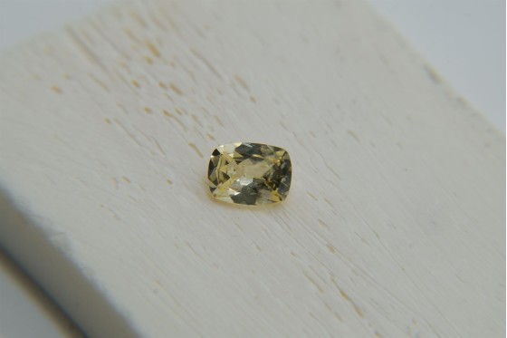 PREMIUM: Vivid Pastel Yellow Sapphire - Rectangular - 0.7 ct. - COR