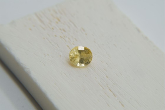 Vivid Lemon Yellow Sapphire - Oval - 0.9 ct. - COR