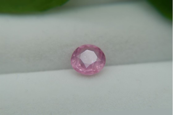 RARE: Neon Pink Mahenge Spinel - Round - 1.5 ct. - COR