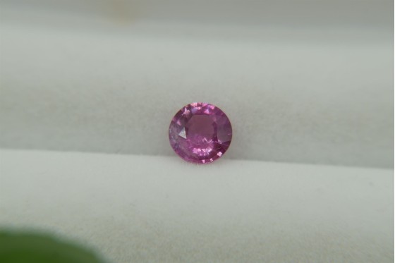 Strong Pink Sapphire - Rectangular - 0.9 ct. - COR